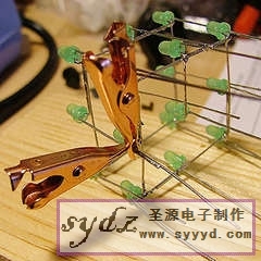 F6VSFIWG0ZWH91S.SMALL.jpg